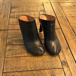 Elegant vetement Black Leather mules